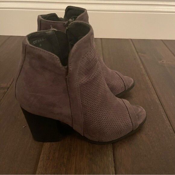 Taupe Open Toe Block Heel Booties 8 - Picture 1 of 7